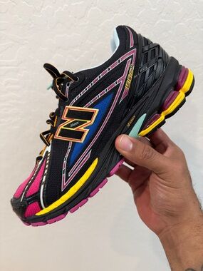 New Balance 1906R Neon Nights Men’s Size 8.5 M1906RCP VNDS